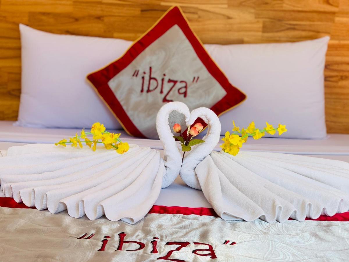 Ibiza Hostel Hue Eksteriør bilde